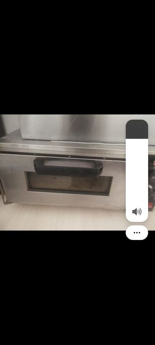 Продам витрины холодильник пицца печь  фритюрница