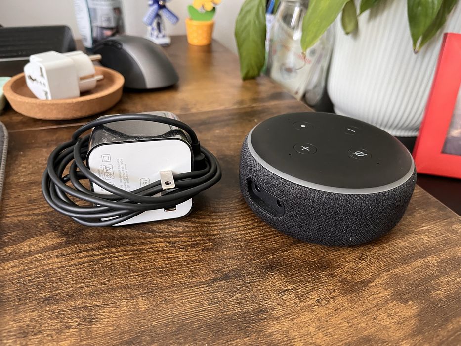 Amazon Echo Dot 3 – Boxă inteligentă cu Alexa – Stare impecabilă