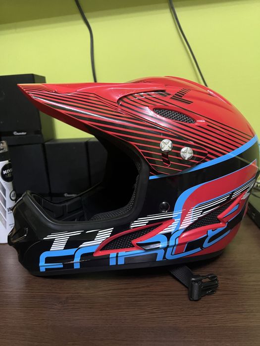 Продавам каска форс без забележки по нея