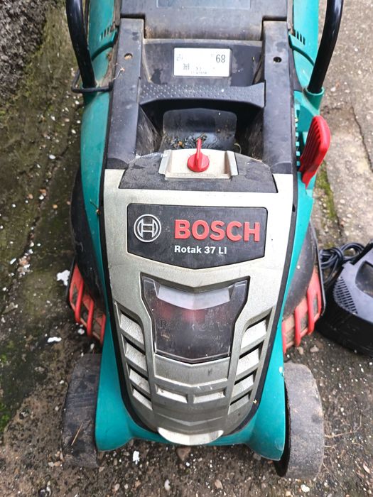 BOSCH Rotak 34 Li - Акумулаторна косачка за трева със зарядно