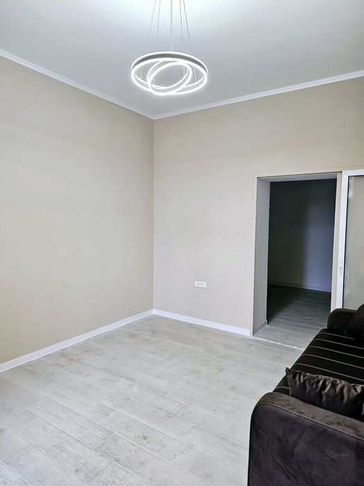 De Închiriat: Spațiu SAD 40 mp – Complet Renovat – Curte Interioară