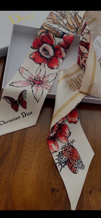 Eșarfă Christian Dior,  model 2026, 7  modele, 100% mătase, preț fix