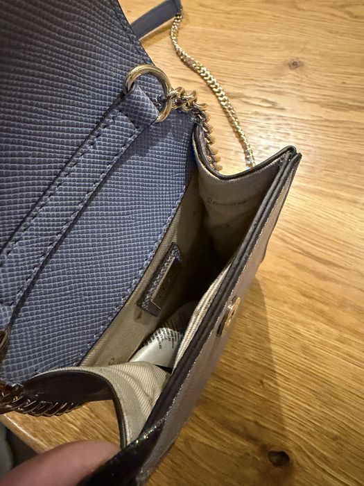 Оригинална чанта Guess