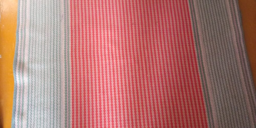 Продам дорожку на пол