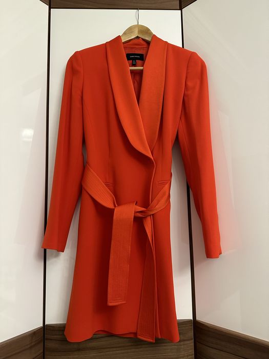 Красное платье Karen Millen