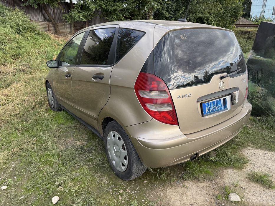 Mercedes A180CDI 109CP Manual