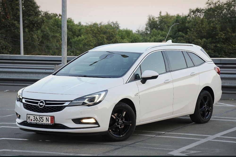 OPEL Astra K Sport 2017 1.6CDTI 110 CP E6 6 trepte Distronic Clima Navi Camera Xenon iLUX Piele mixt, recent adus nr. Zoll