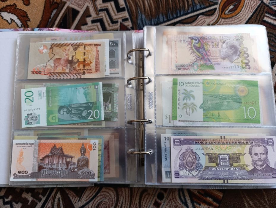 Продам коллекцию монет и купюр