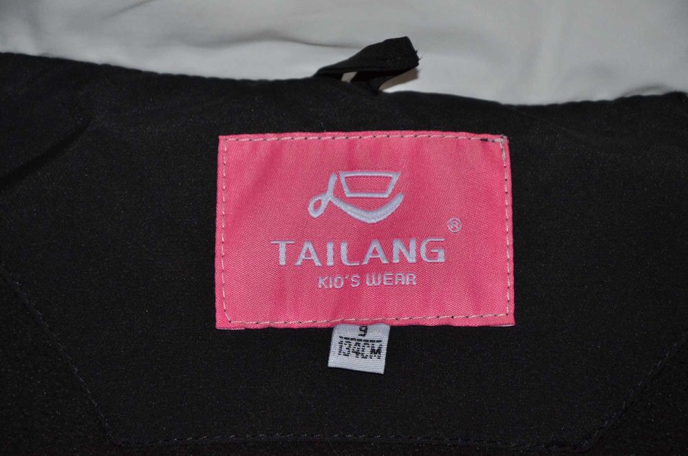 Куртка на девочку