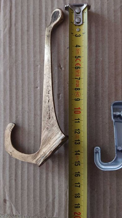 Стара и нови закачалки .