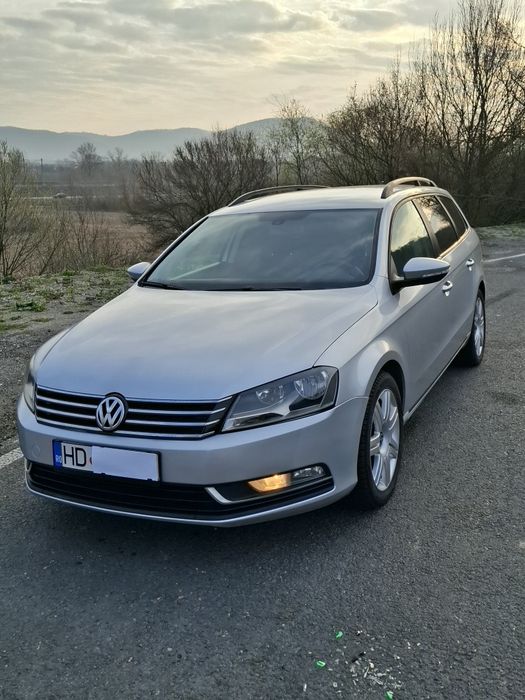VOLKSWAGEN Passat 2012