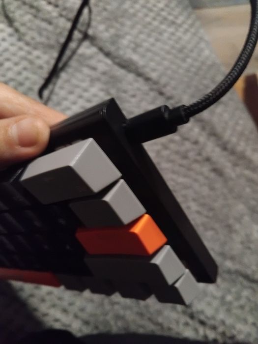 Tastatura mecanica,stare buna.Pret negociabil