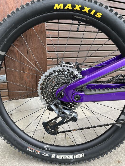 Nukeproof Mega 297 Carbon