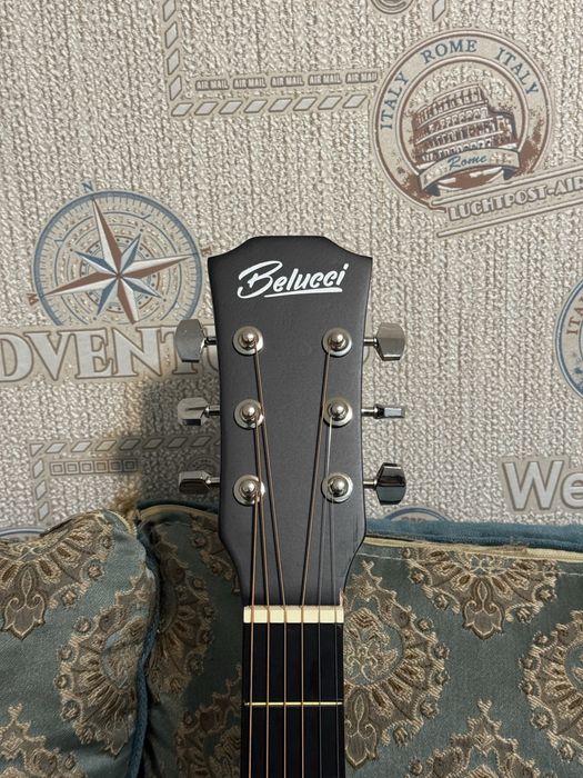 Гитара акустическая