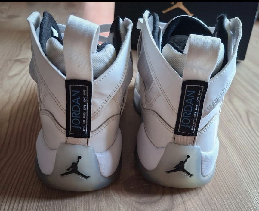 Jordan Jumpman Two Trey "Legend Blue" sneakers