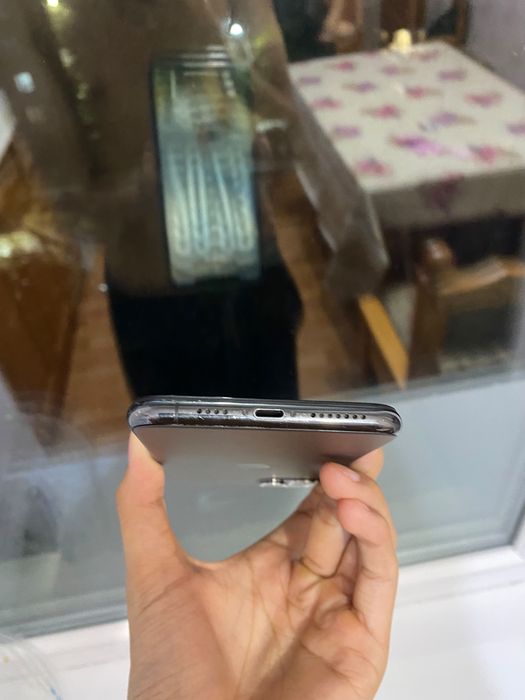 Продам или обменяю айфон 11про мах