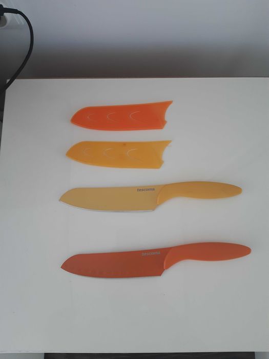 Set 2 cutite bucatarie .