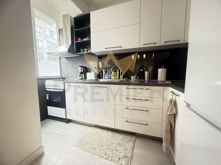 Дава се под наем Тристаен апартамент в Варна, Окръжна болница - 85 кв.м за 765 € - Снимка #1