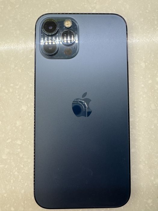 Продам Iphone 12 pro, 256 гб, синий