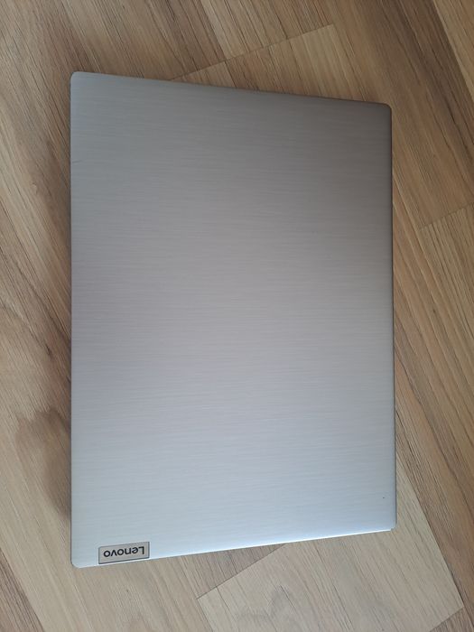 Лаптоп IdeaPad 3