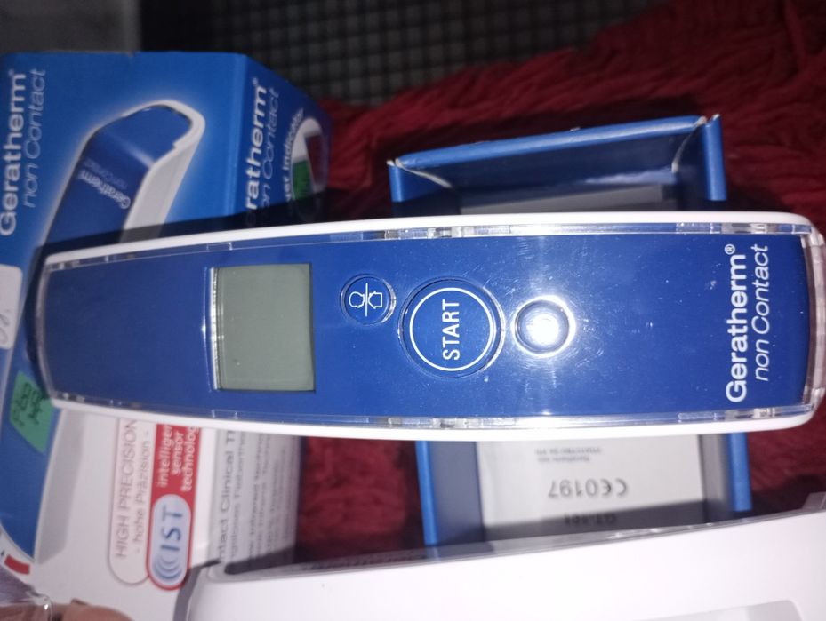 Немски цифров безконтактен термометър