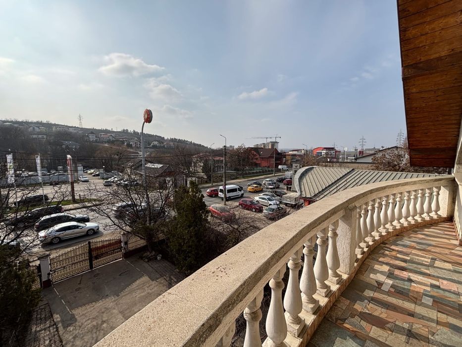 Casa/Cladire de inchiriat Bucium 730mp Central