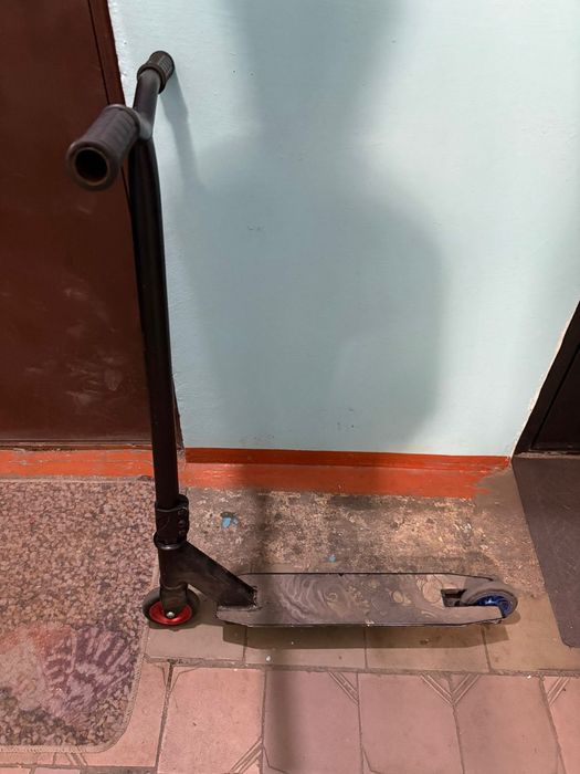 Продам самокат трюковой