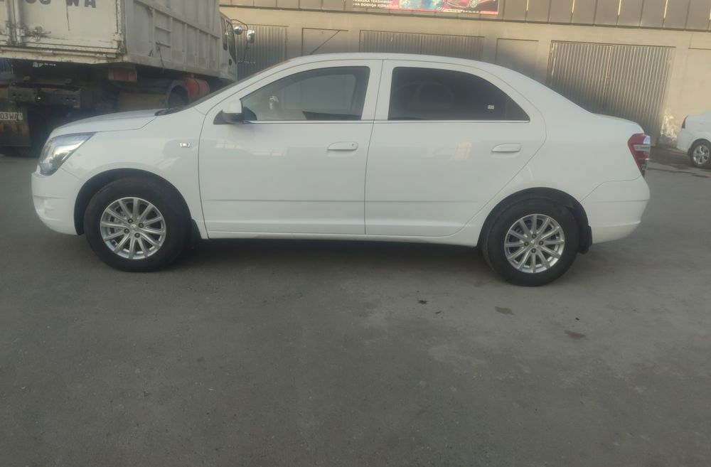 Cobalt 2019 Avtomat 230ming yurgan 4ta yumshoq balon 4pakaleniya metan