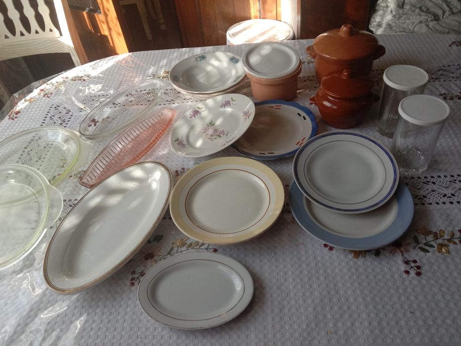 продается  посуда тарелки