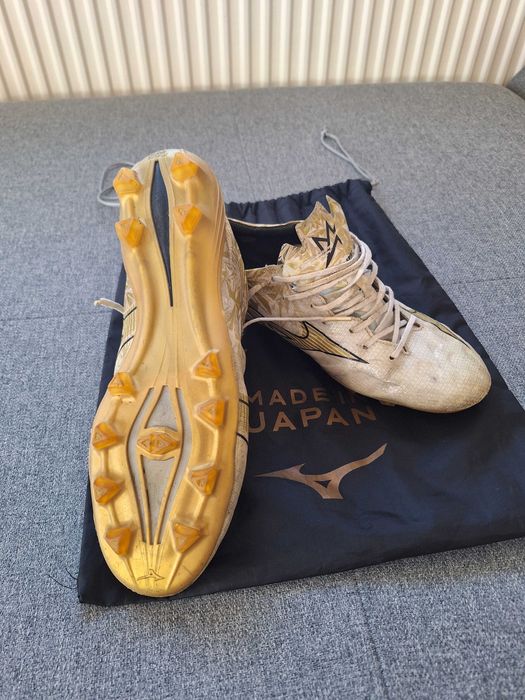 Ghete de fotbal mizuno alpha 42,5/43 originale Made în japan