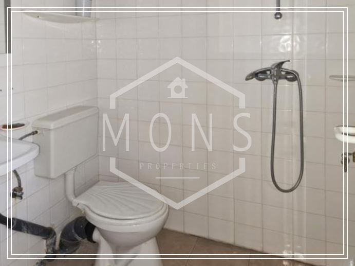 Пром. помещение в Велико Търново-Чолаковци площ 1100 цена 599000