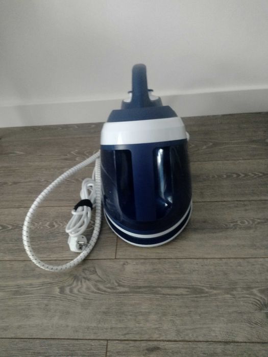 Vând statie de calcat silver crest