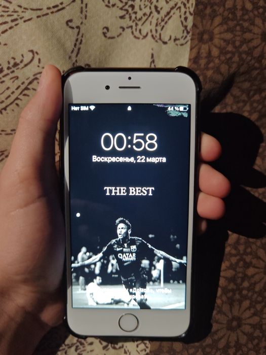 Продам за 17к айфон 6с 64 гб