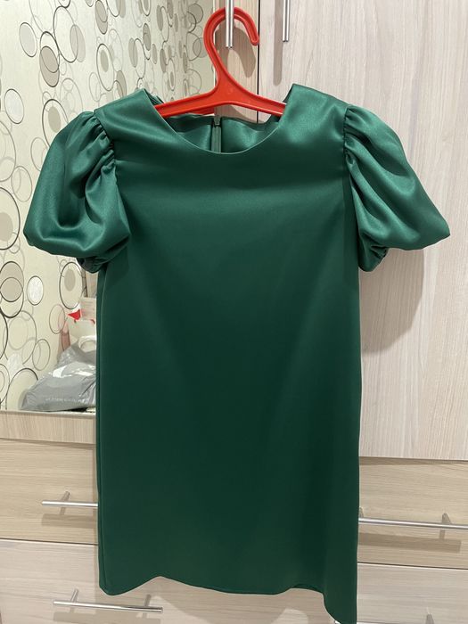 Продаю платье на девочку