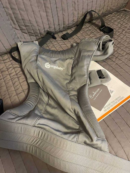 Marsupiu ergonomic Embrace Soft Air Mesh, Wasted Black, Ergobaby