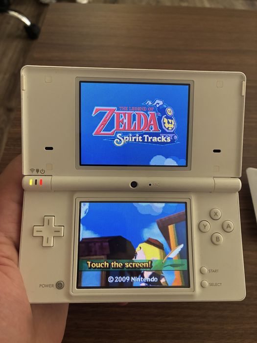 Nintendo DSi White с Карта