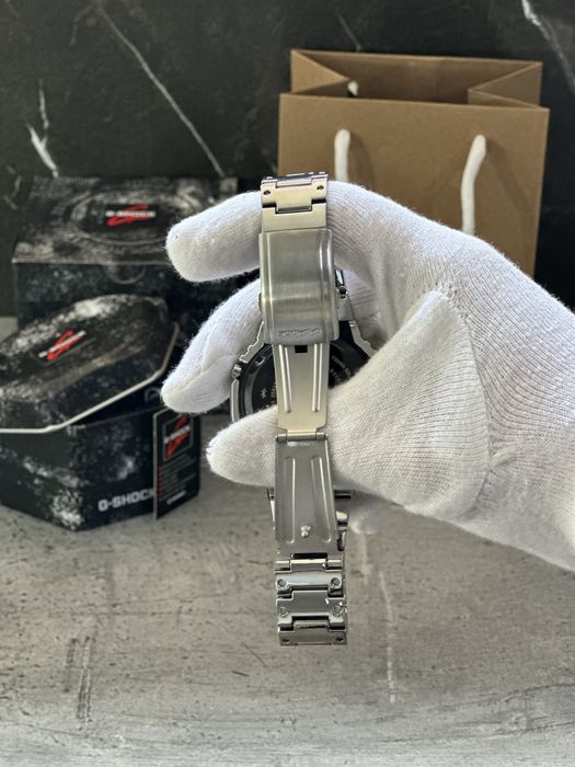 Ceas Casio G-Shock GM-2110D-7AER