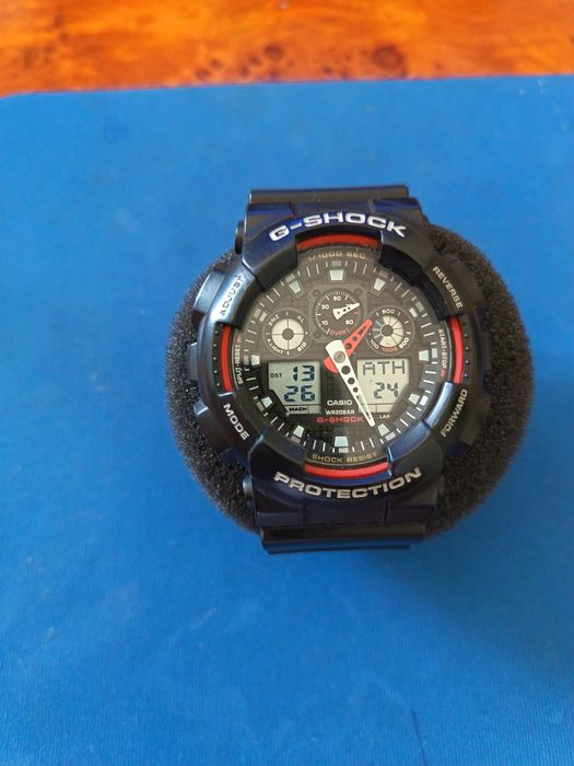 Три броя Casio G-Shock