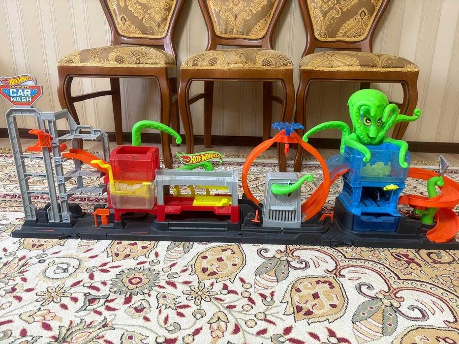 Хот вилс / HOT WHEELS