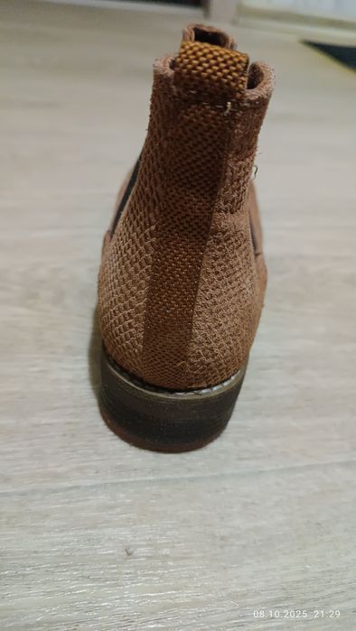Продам полуботинки весна - осень.