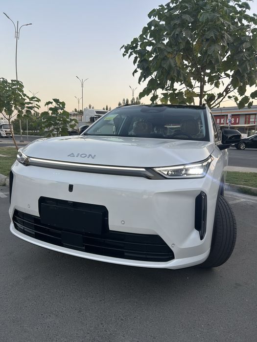 Gac Aion I60 530 km eng full proʻyektoʻrli oq rang