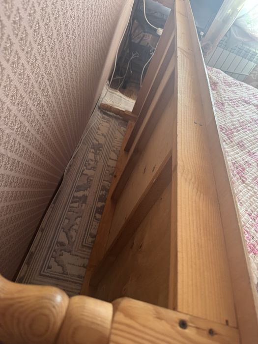 Продается стол для большой семьи