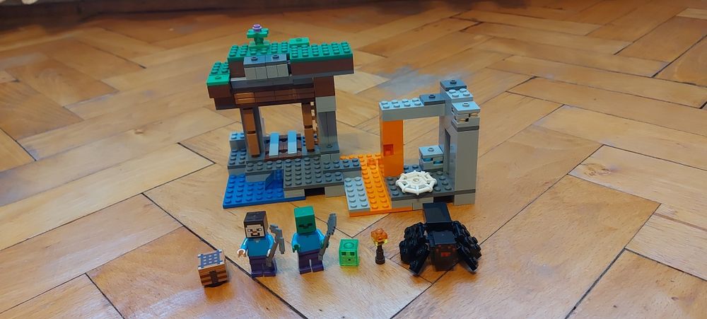Lego minecraft seturile 21166 și 21178