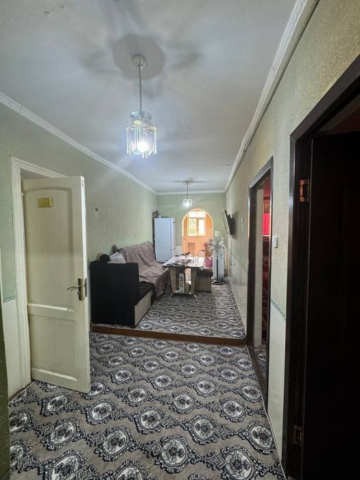 Урганч шахар сувчилар шахарчасида 3 хонали уй сотилади