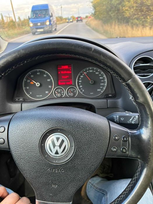 Vând Volkswagen Golf 5 Plus United