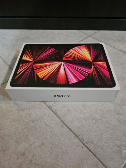 Разпродажба на кутии Apple