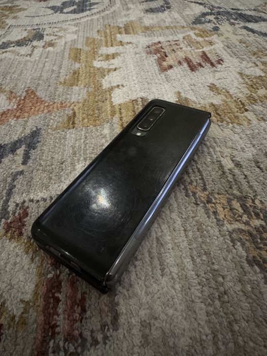Sumsung Galaxy Fold 5G