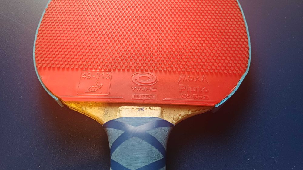 Paleta pingpong lemn all+, cauciucuri  long pips rosu si negru