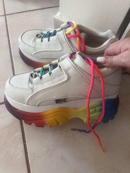 Adidasi Buffalo London