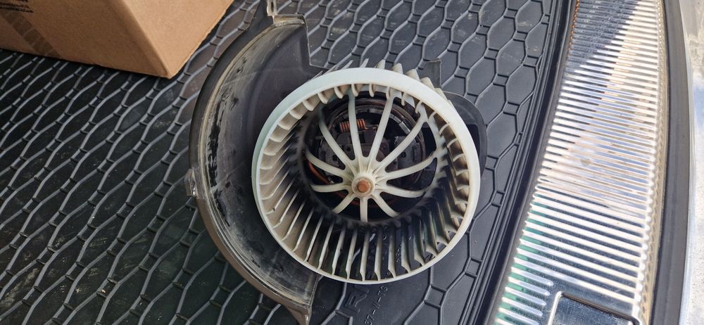 Продавам парното VW Touareg 2007.